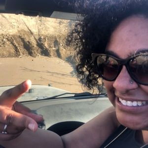 Meet your Posher, Angella